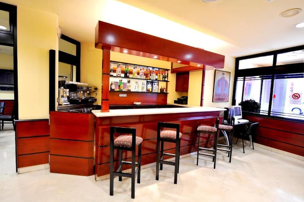 Фото Hotel Glories