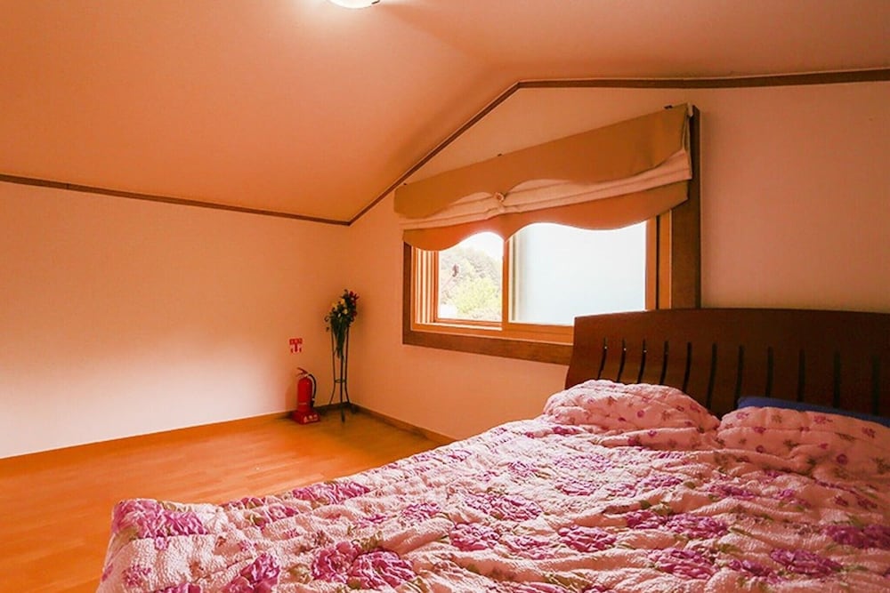 Фото Yeoju Dugyeonsae Meomunjari Pension