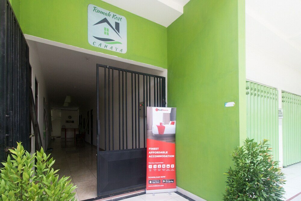 Фото RedDoorz Syariah near Stasiun Madiun