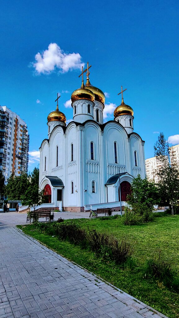 Православный храм Церковь Всемилостивого Спаса в Митино, Москва, фото