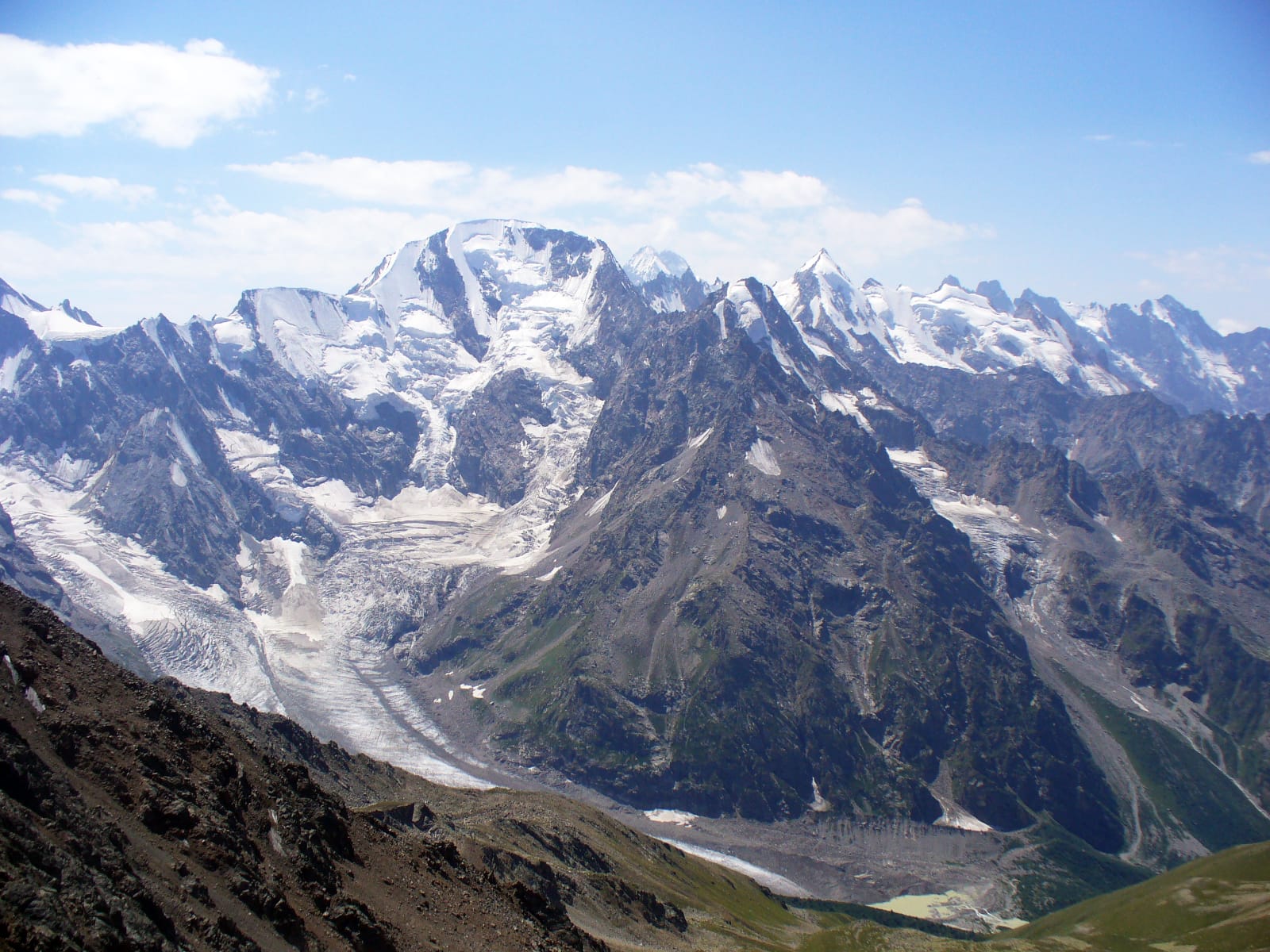 Фото Алибаба