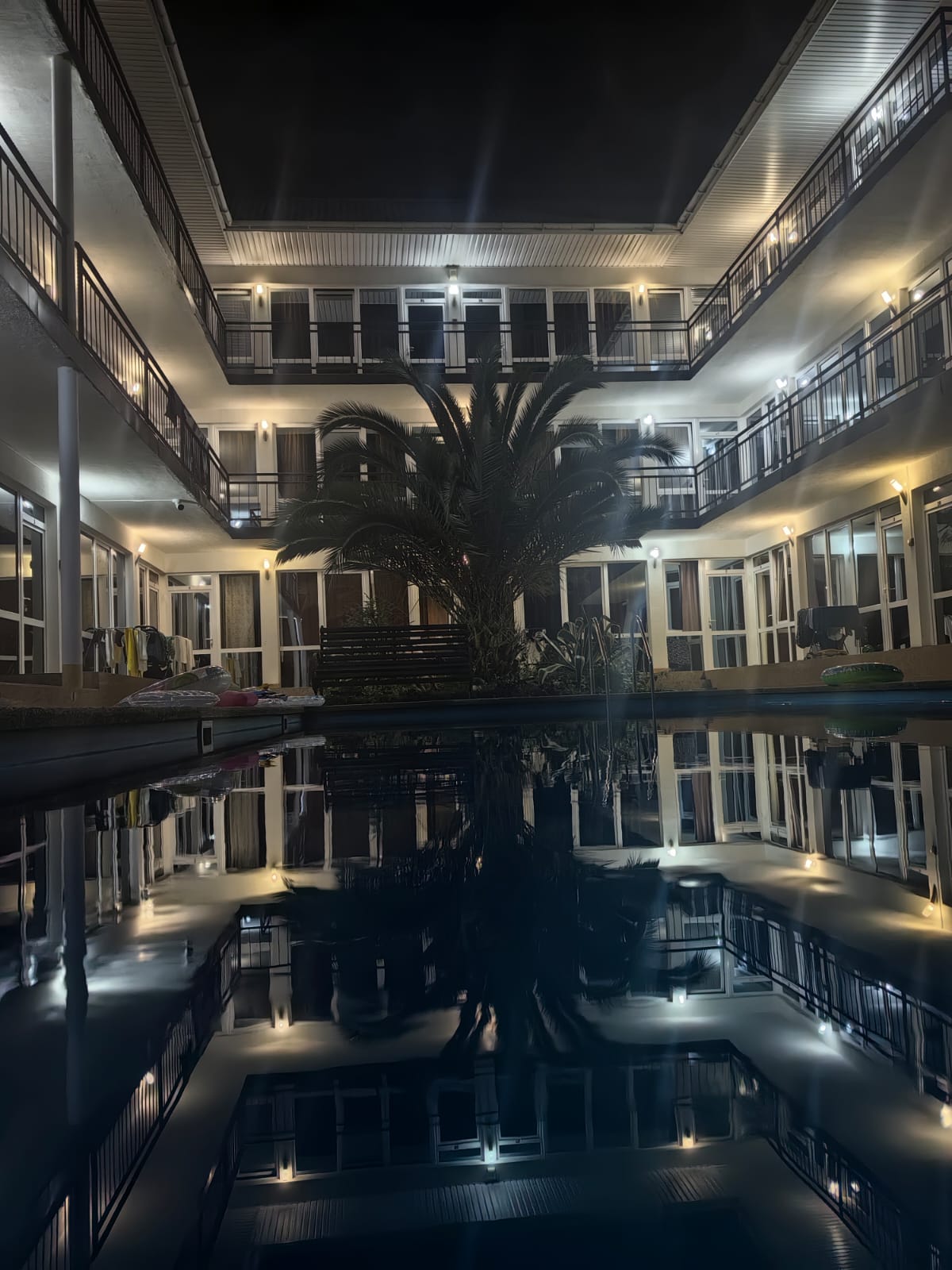 Фото отеля 2