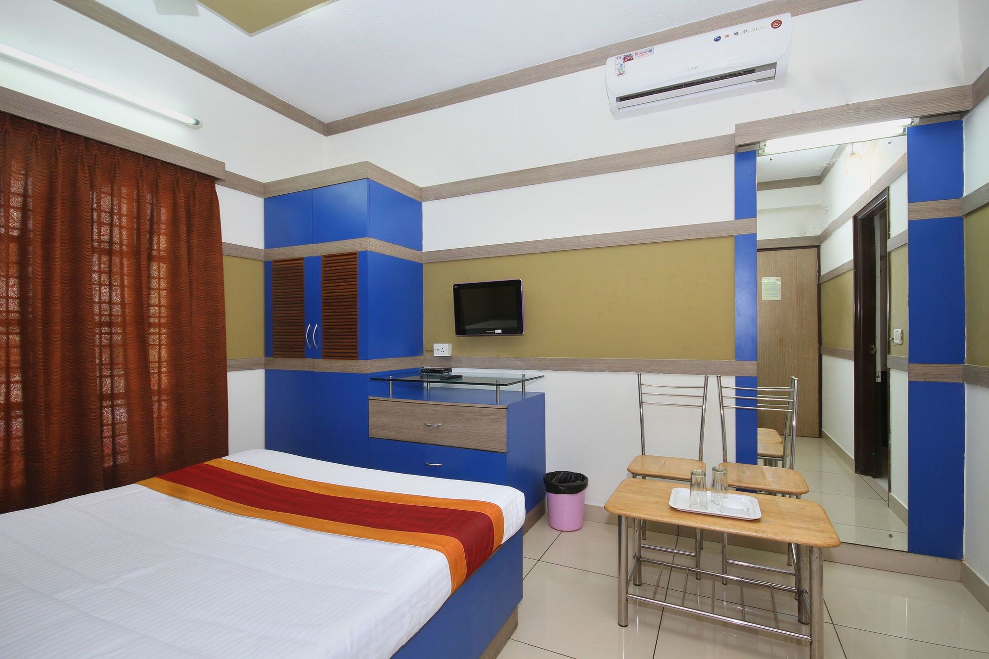 Фото Oyo 8501 Abhimaani Comforts