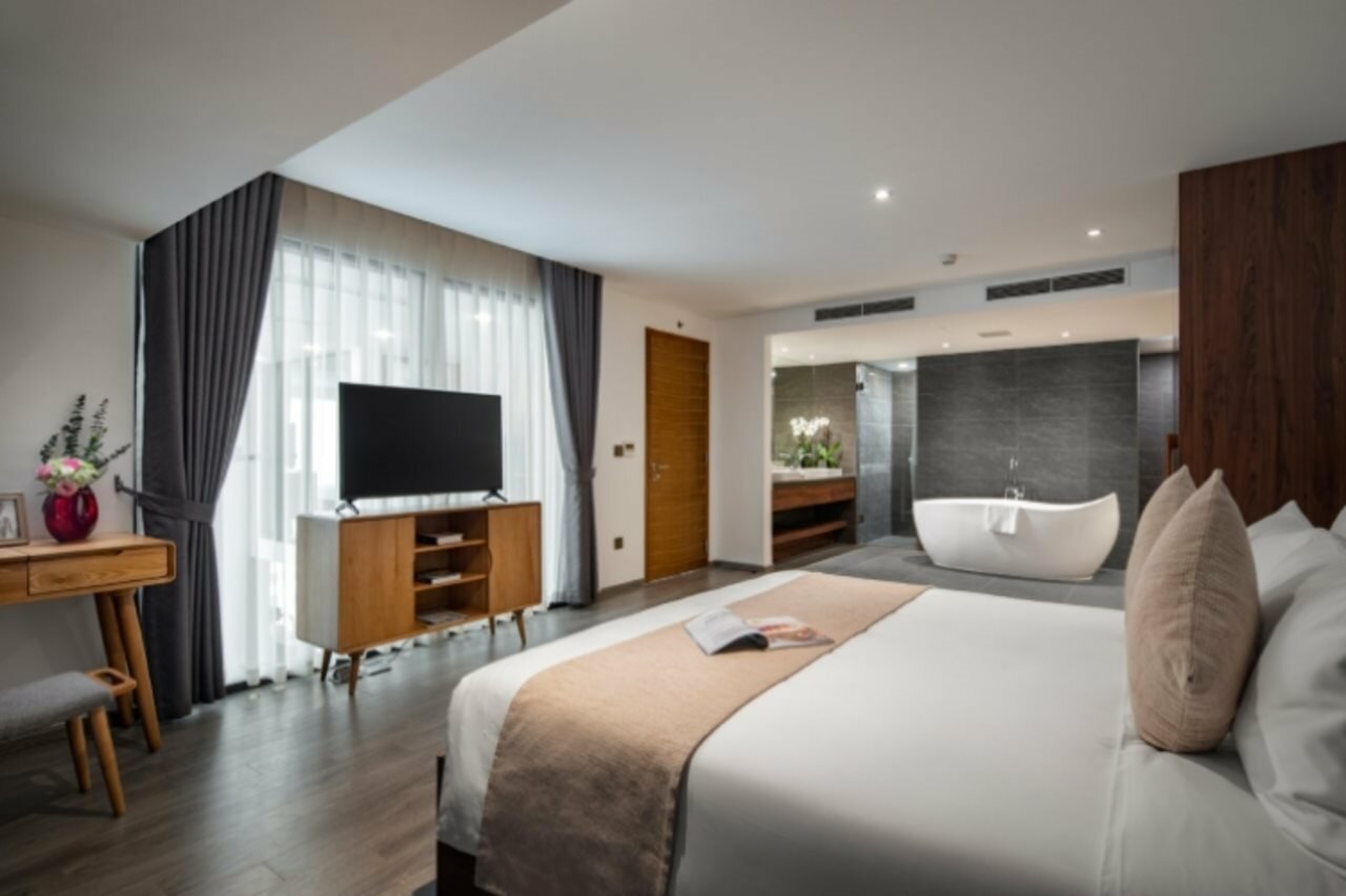 Фото Pentstudio West Lake Hanoi