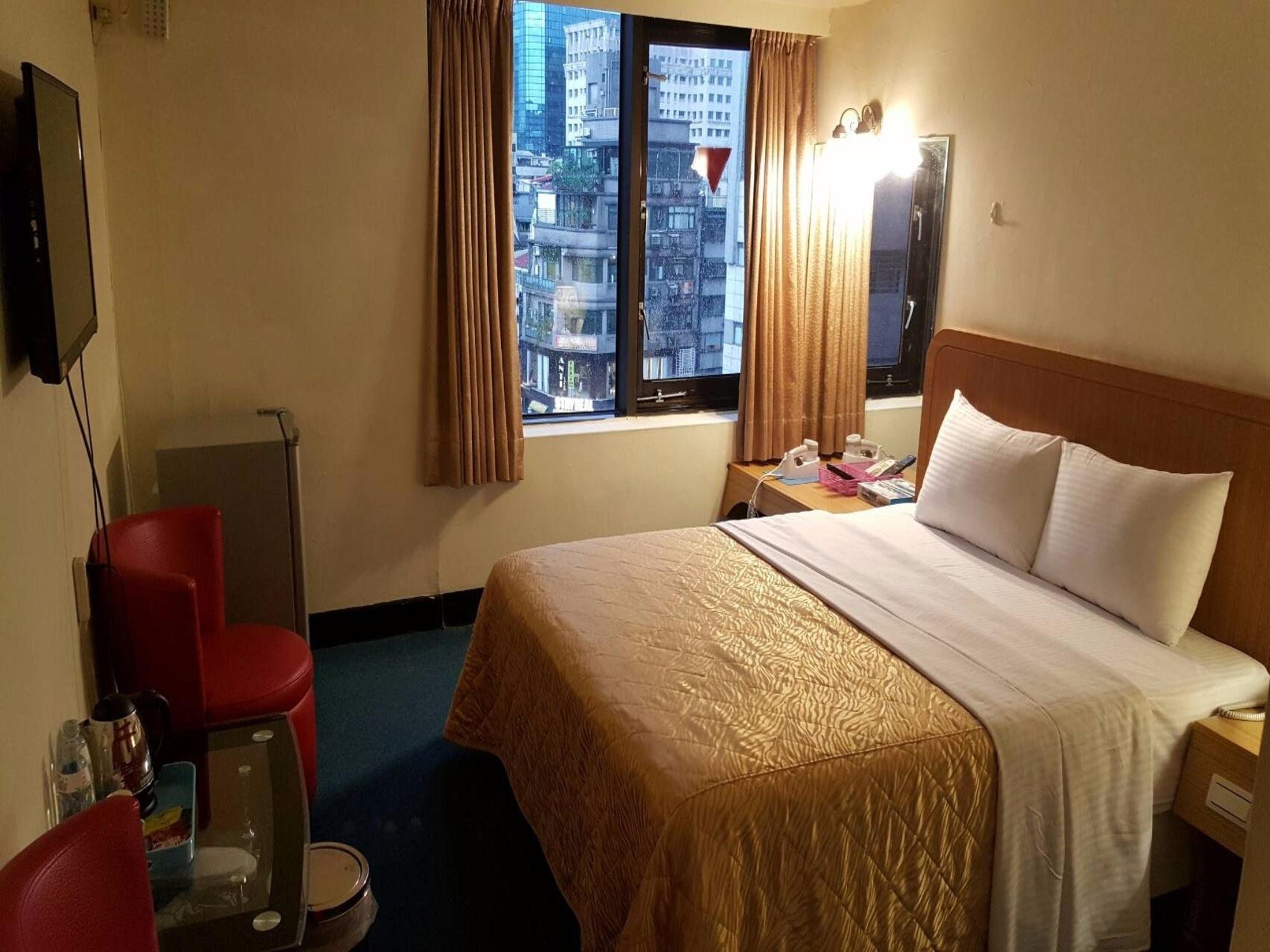 Фото отеля 2