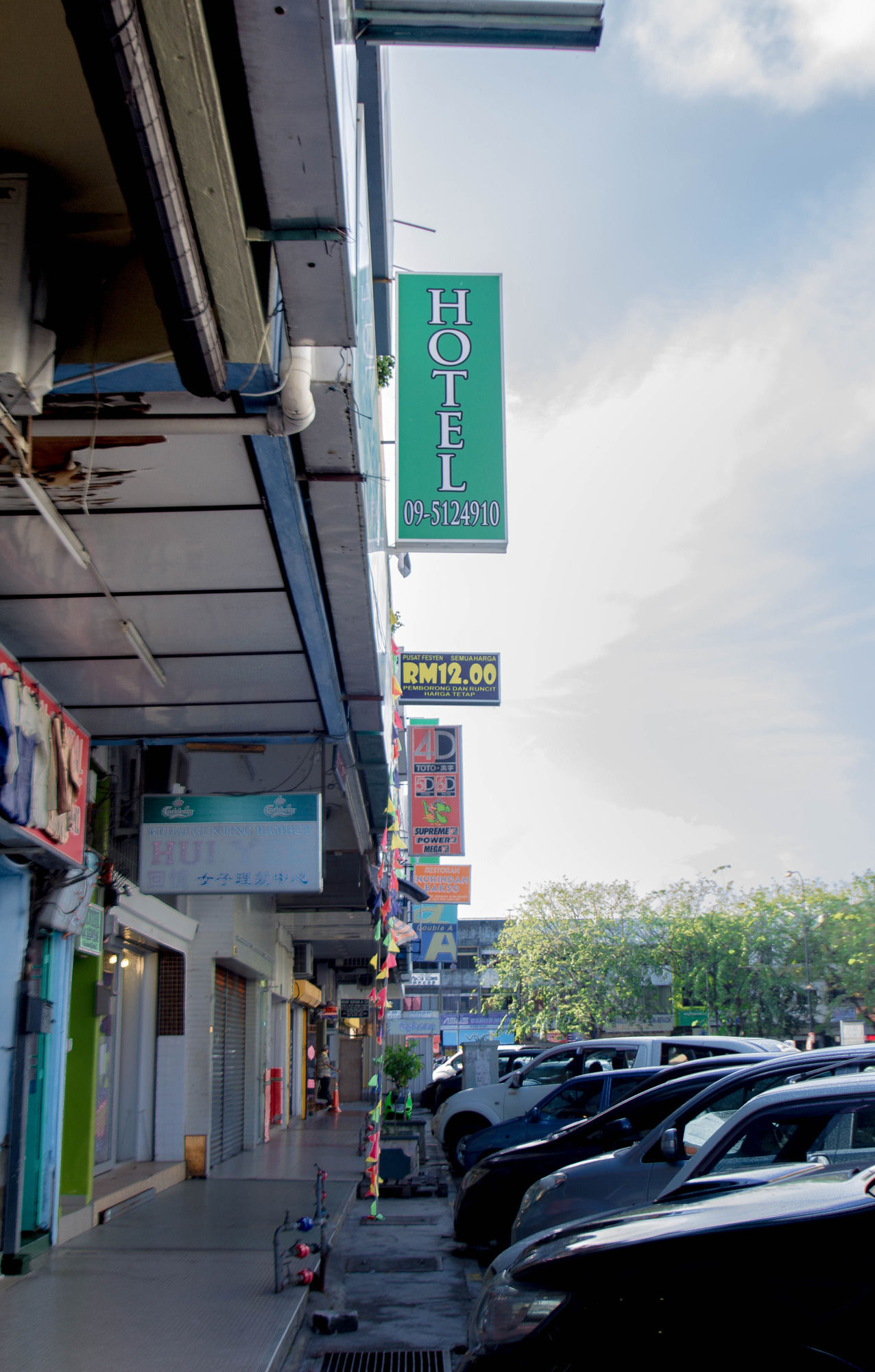 Фото Oyo 90553 Hotel 24 Seven