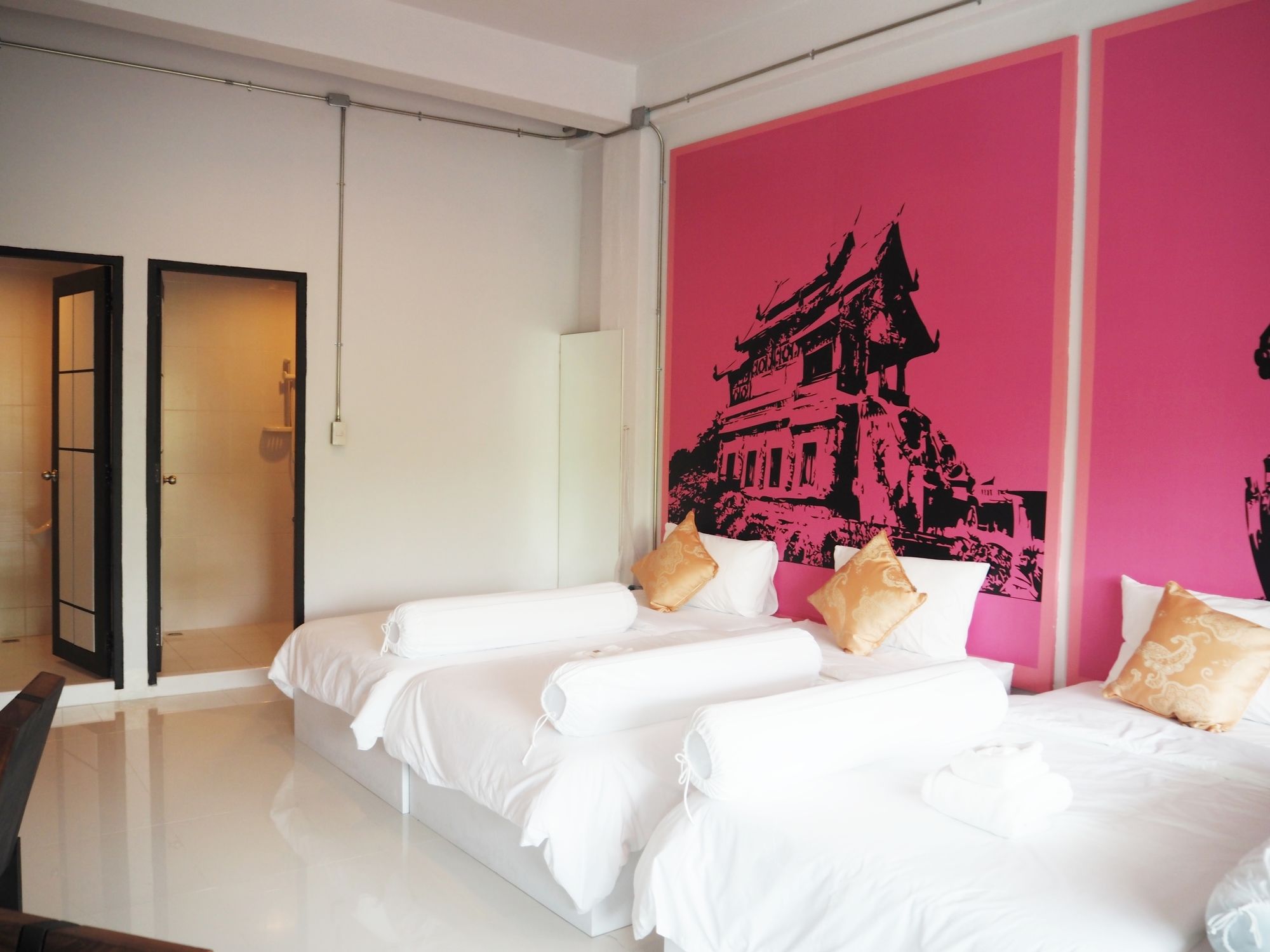 Фото Tch Boutique Hotel & Hostel