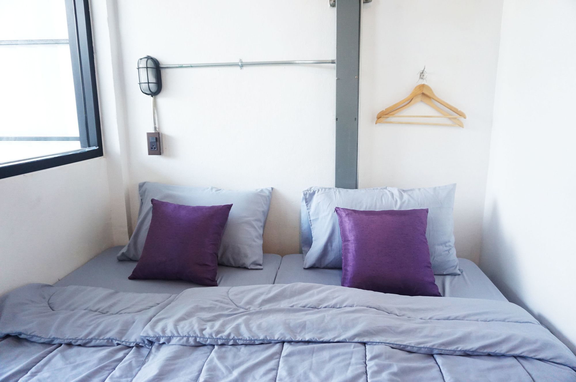 Фото Feel Good Bangkok Hostel