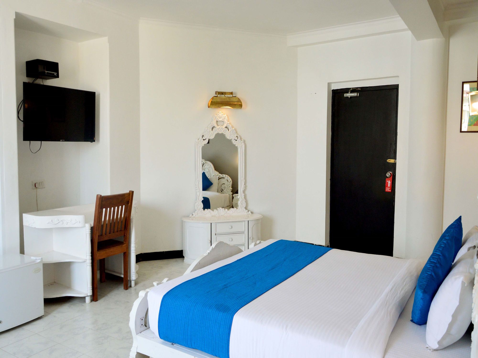 Фото Dodas Palace by ShriGo Hotels