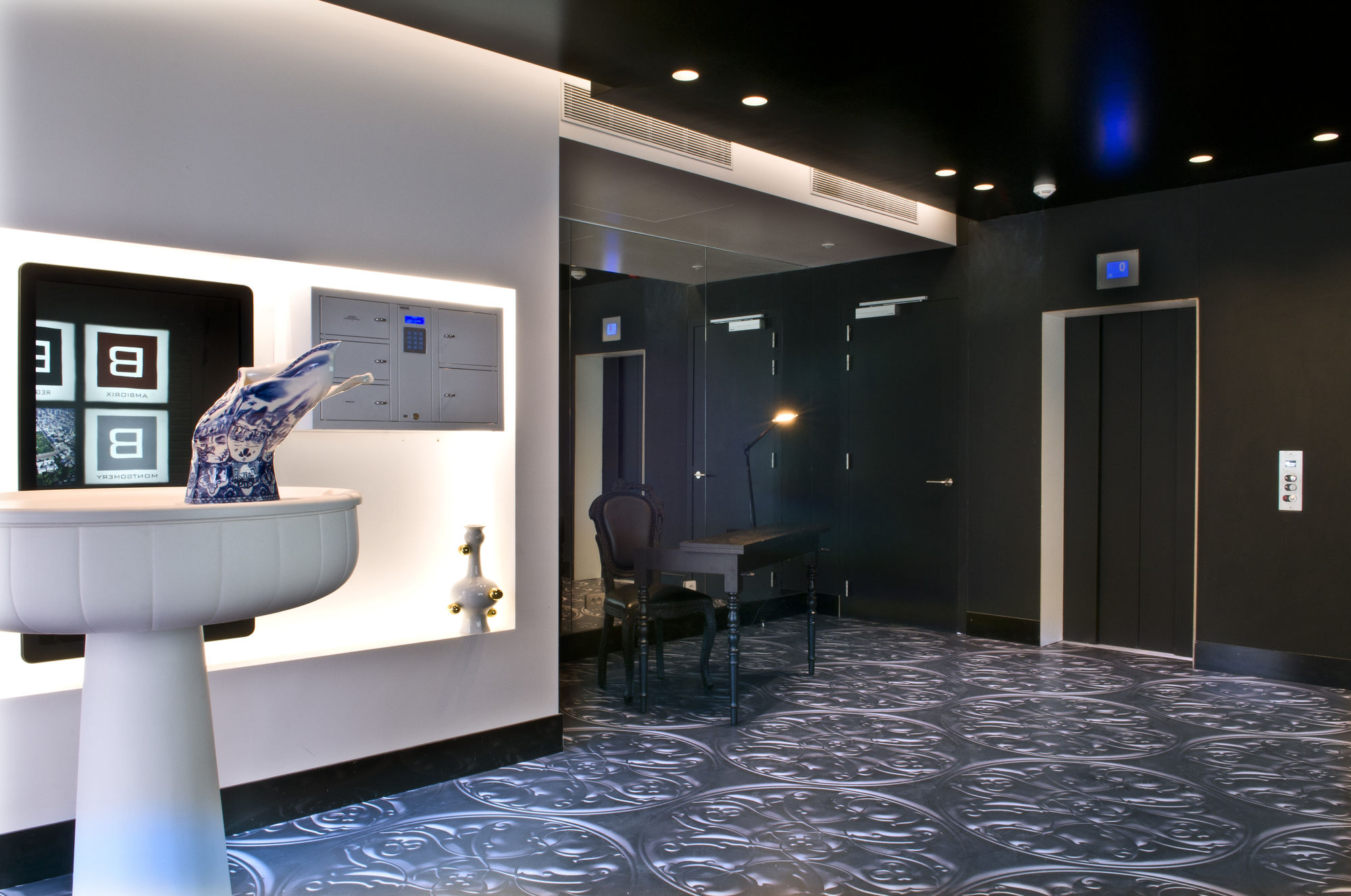 Фото B-aparthotel Regent