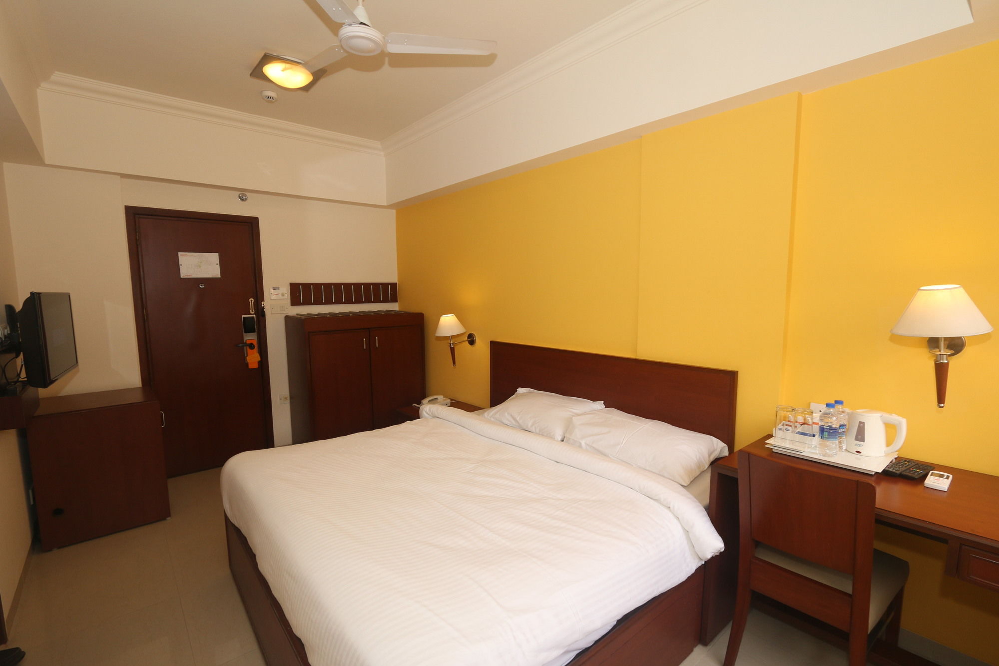 Фото Ginger Hotel Thane