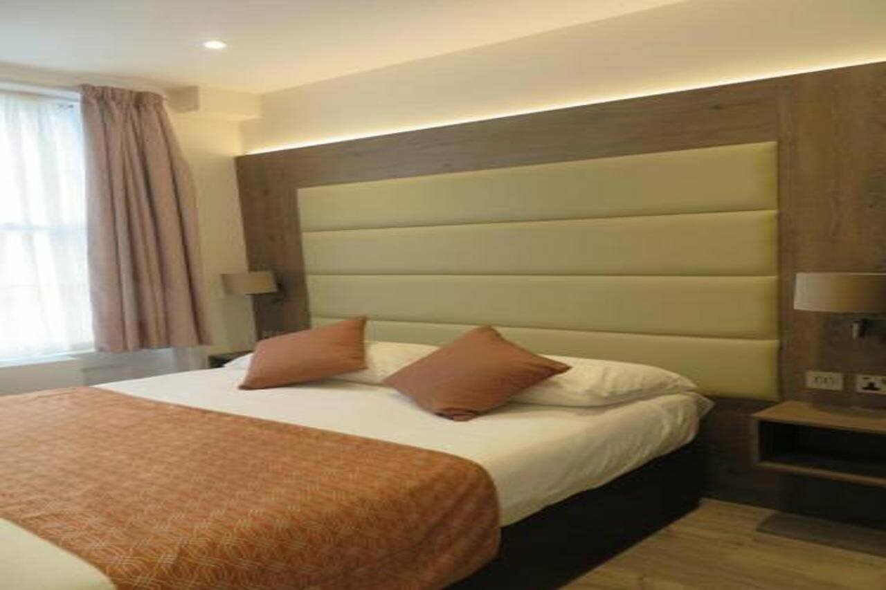 Фото Glendale Hyde Park Hotel