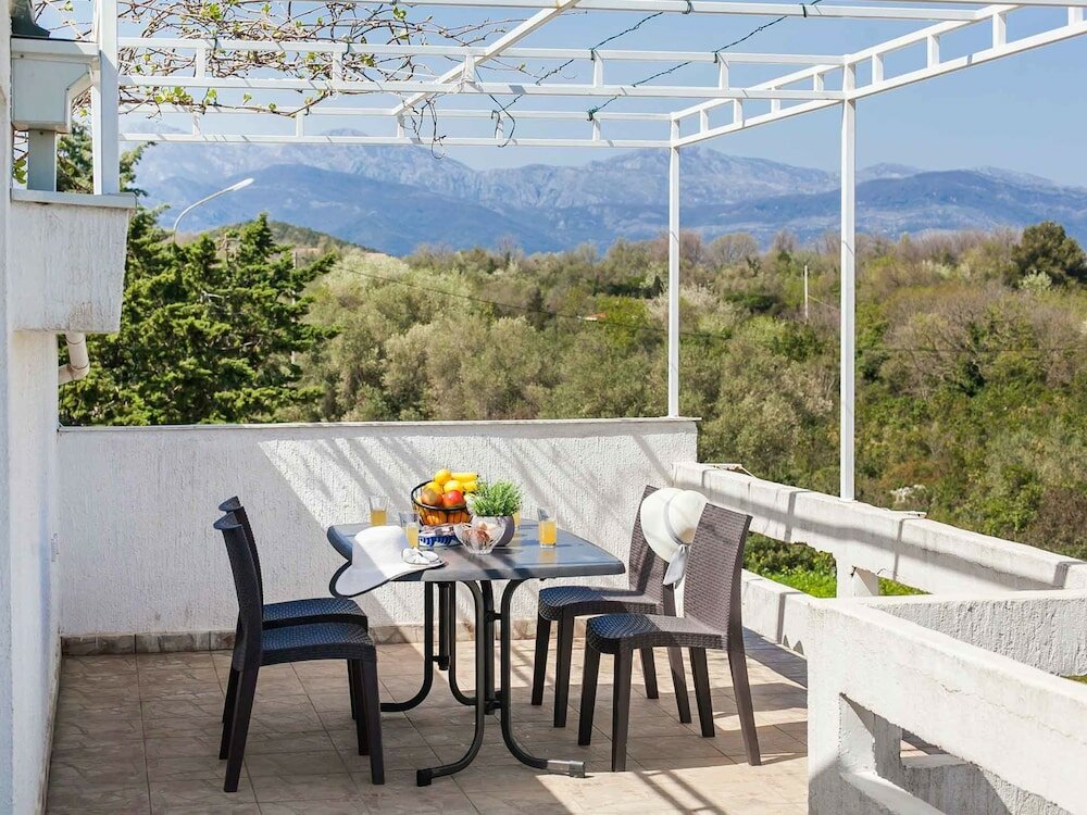 Фото Maki Apartments