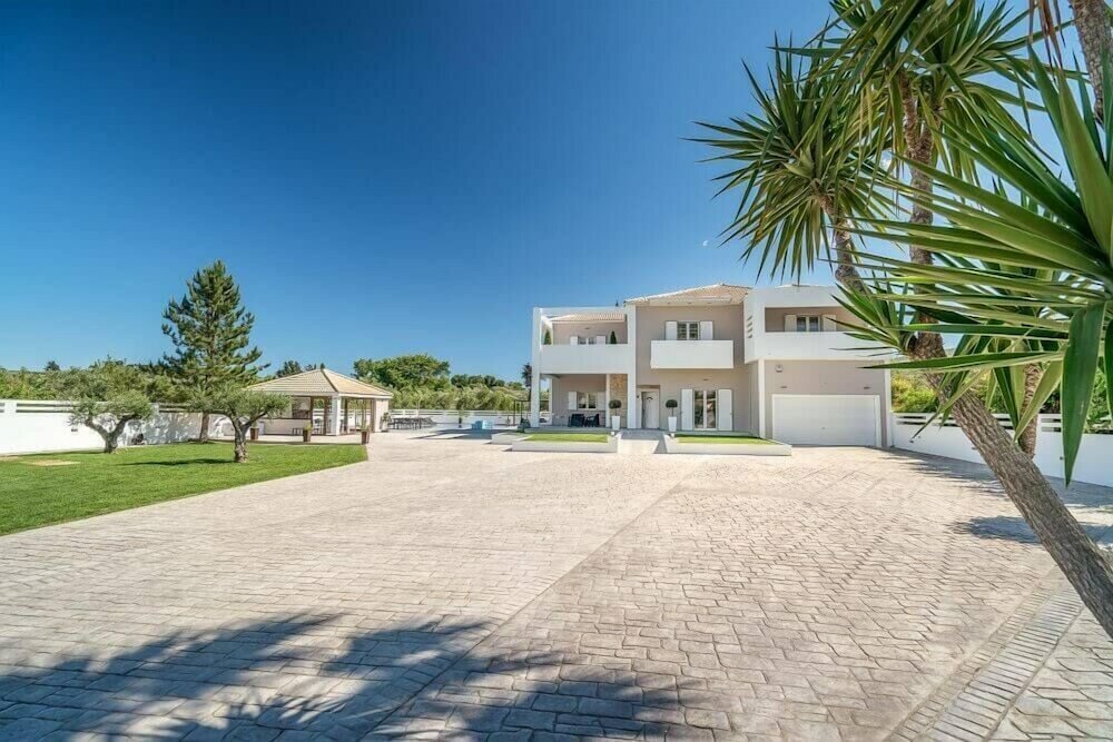 Фото Ostria Luxury Villa