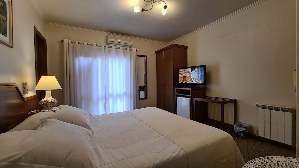 Фото Hotel Azaleia