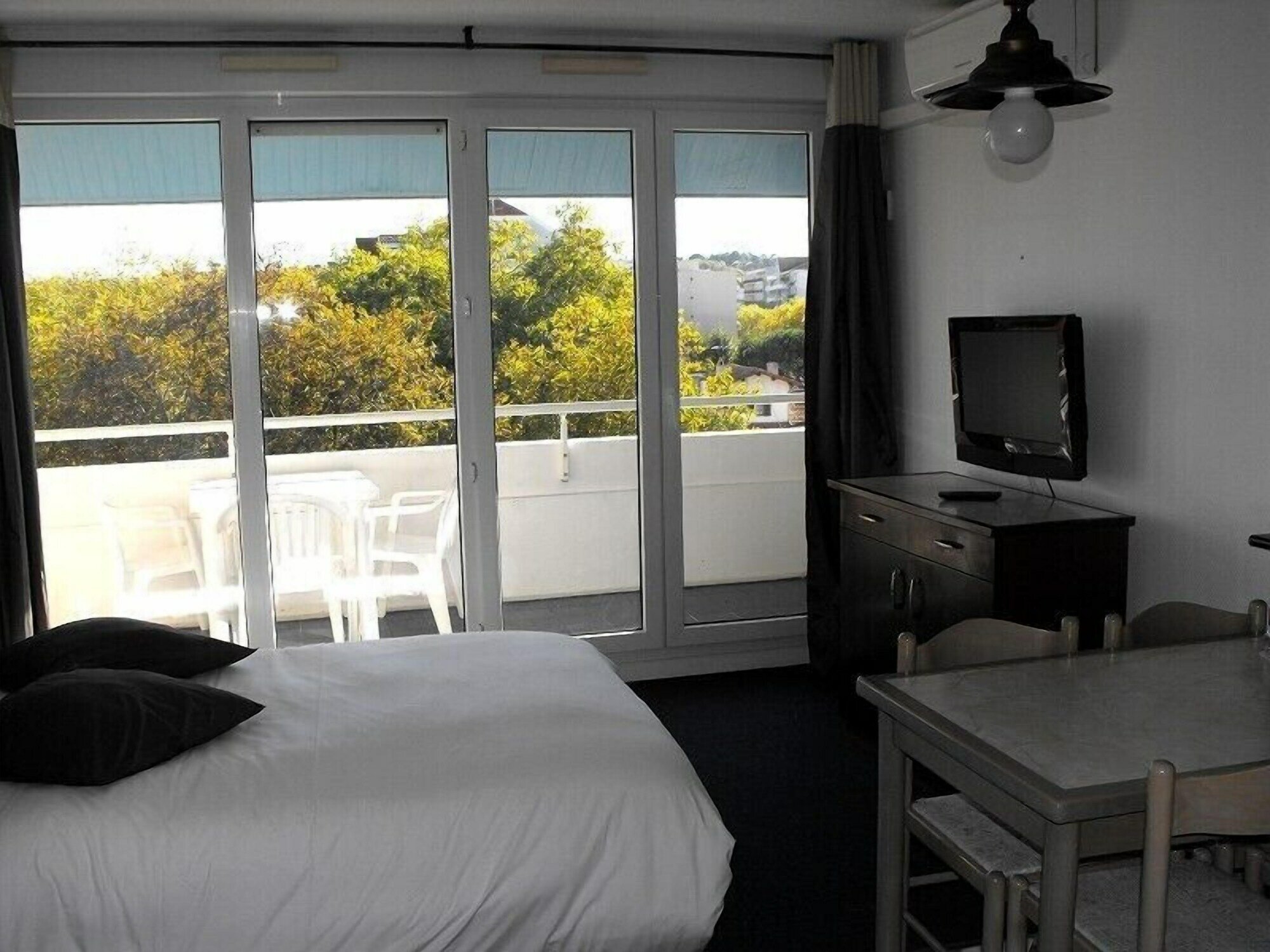 Фото Le Trianon Arcachon