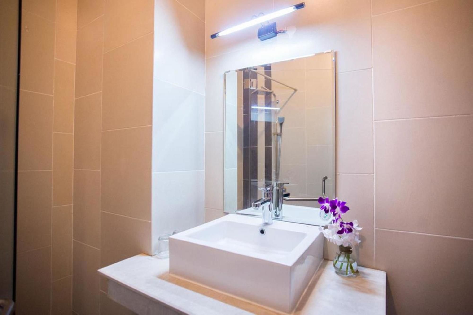 Фото Saigon Night Hotel