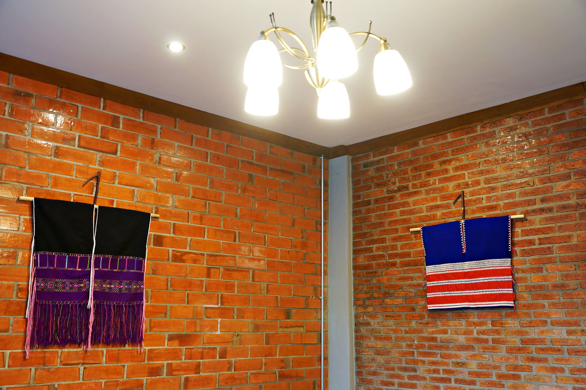 Фото Saengpanya Home Boutique Hotel