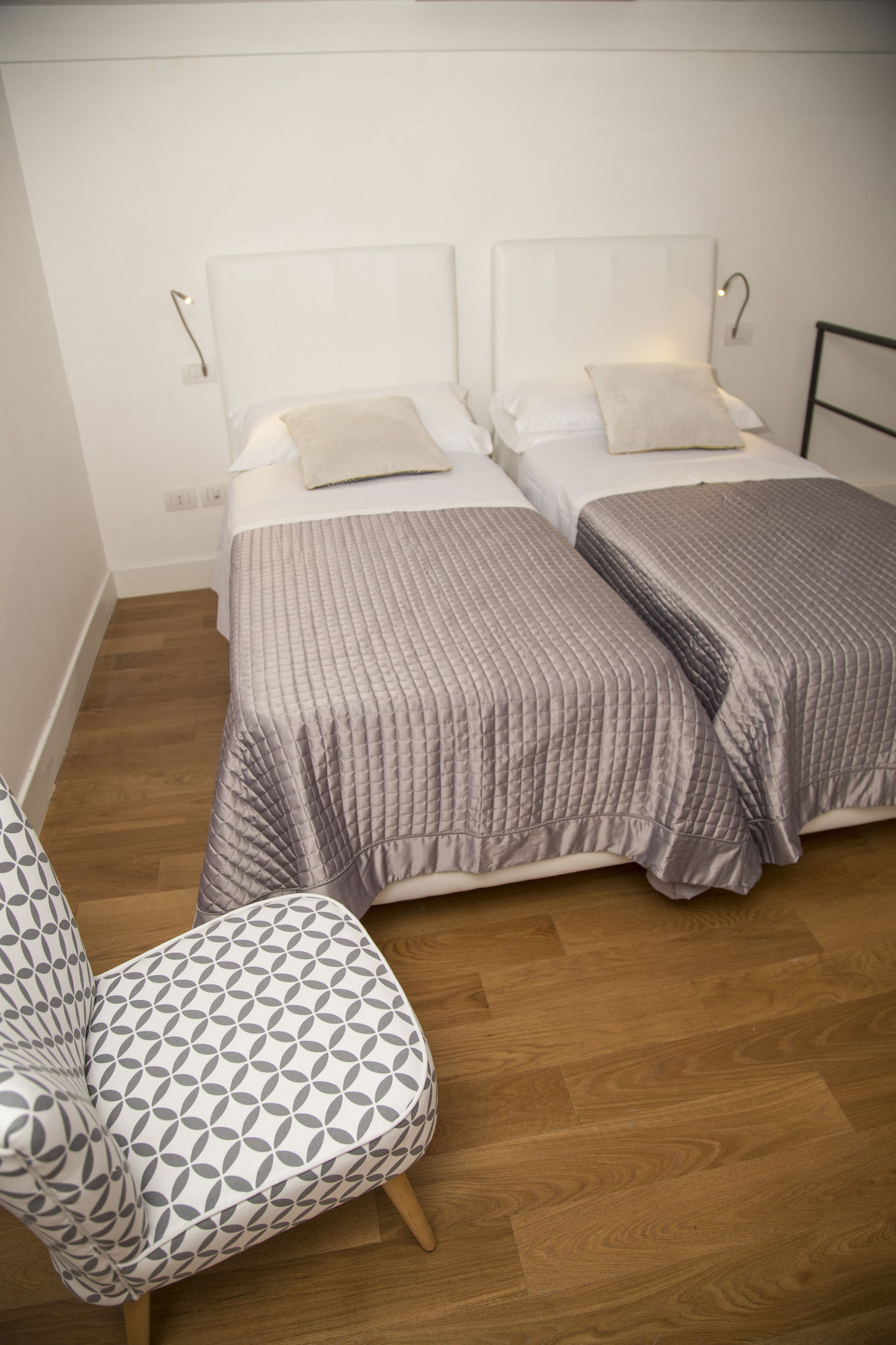 Фото Santa Chiara Boutique Hotel