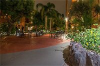 Фото Holiday Inn & Suites Phoenix Airport North, an Ihg Hotel