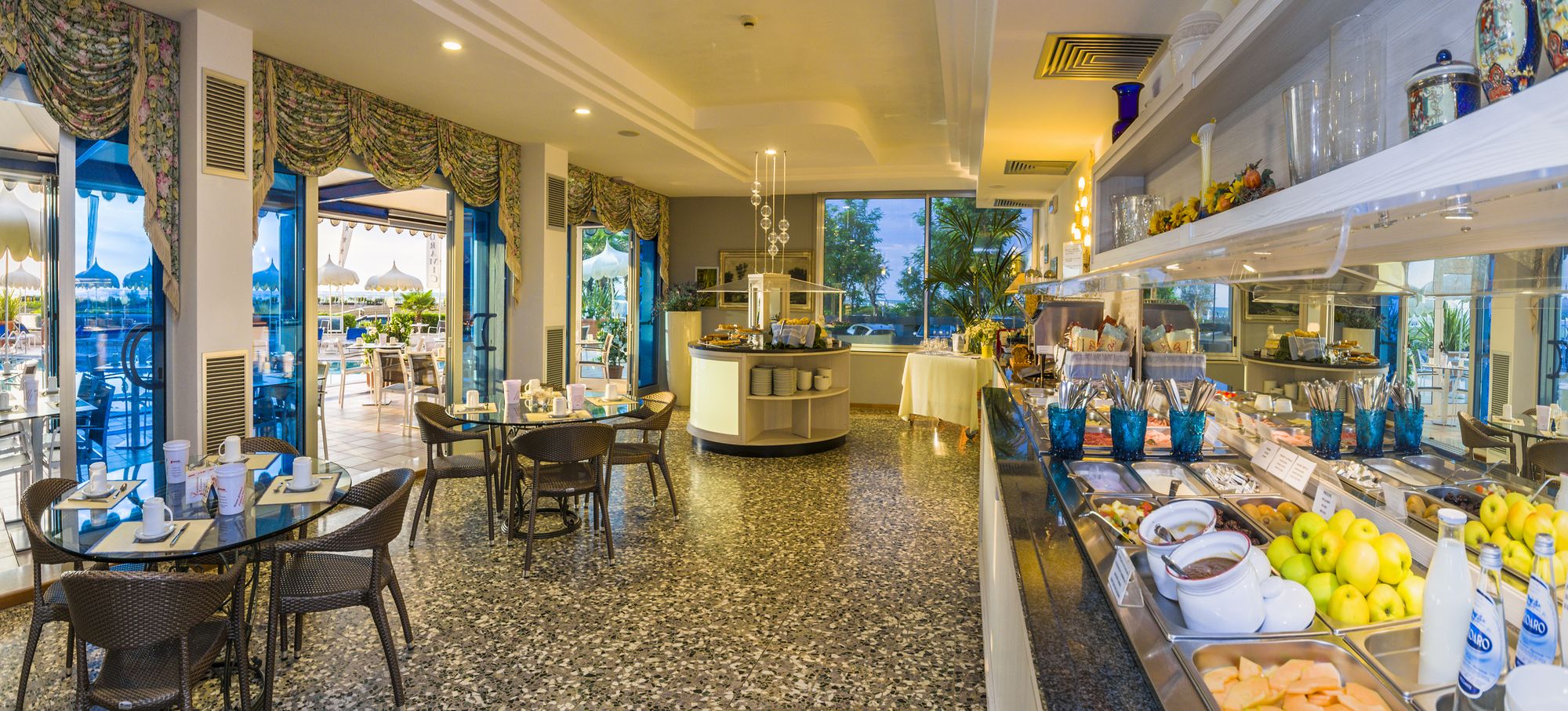 Фото Hotel Panoramic