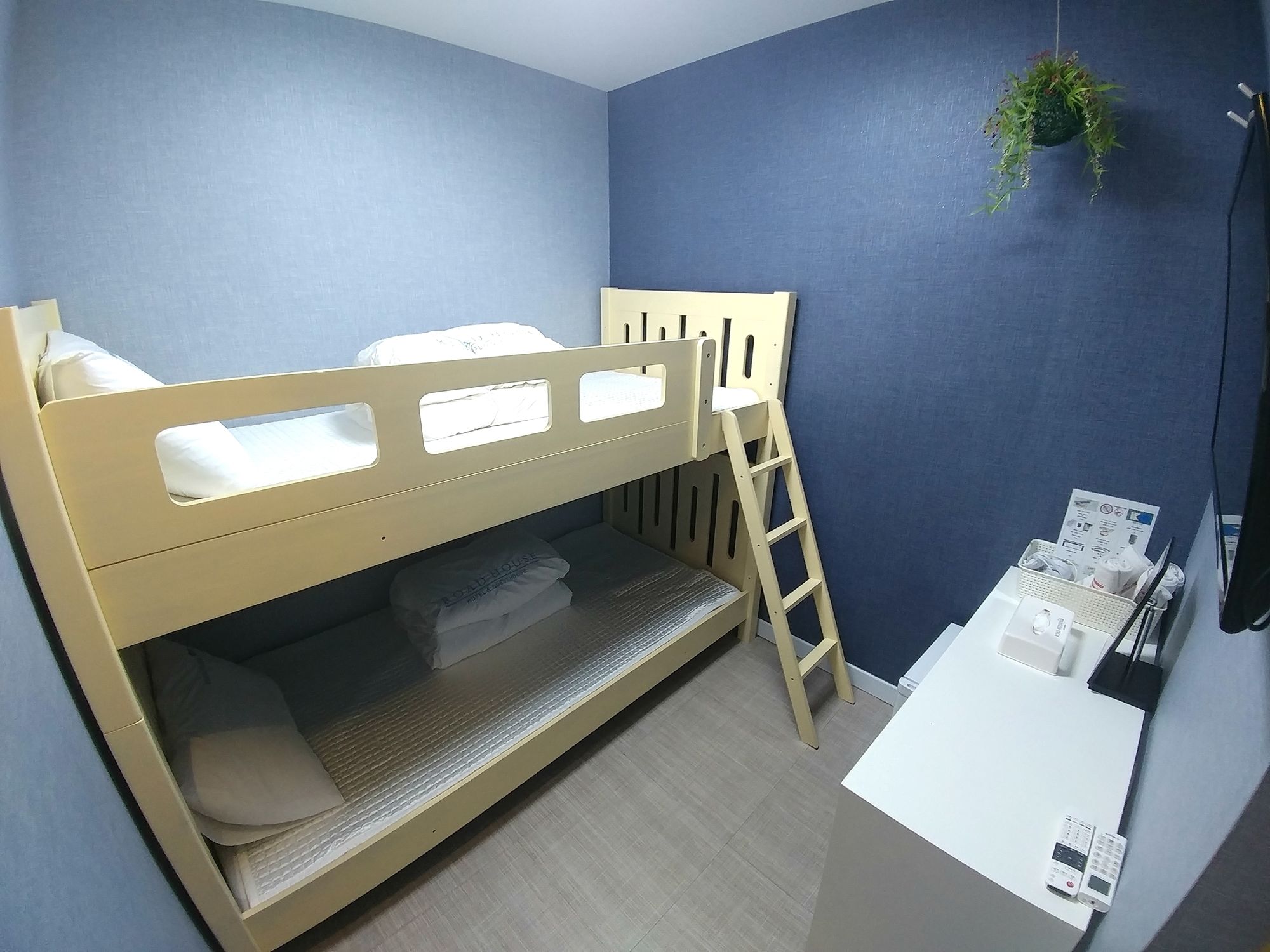 Фото Road House Myeongdong