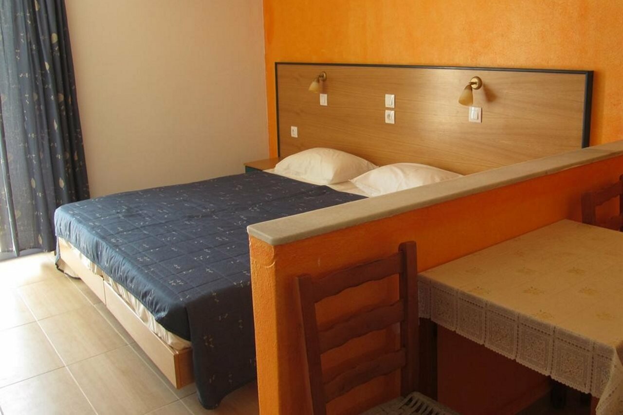 Фото Paraschos Studios