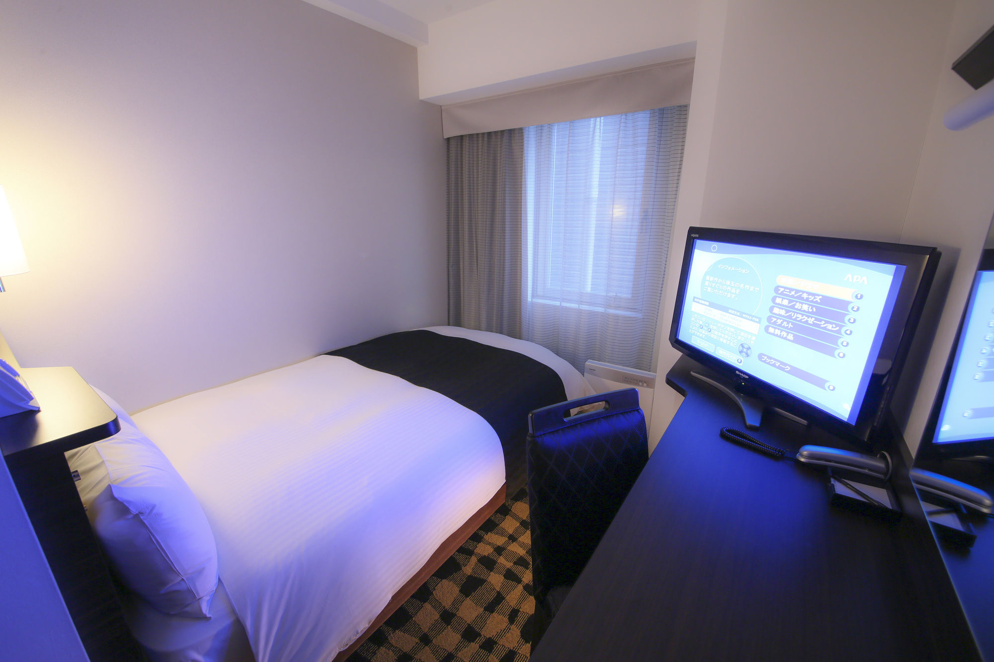 Фото Apa Hotel Ochanomizu Ekikita