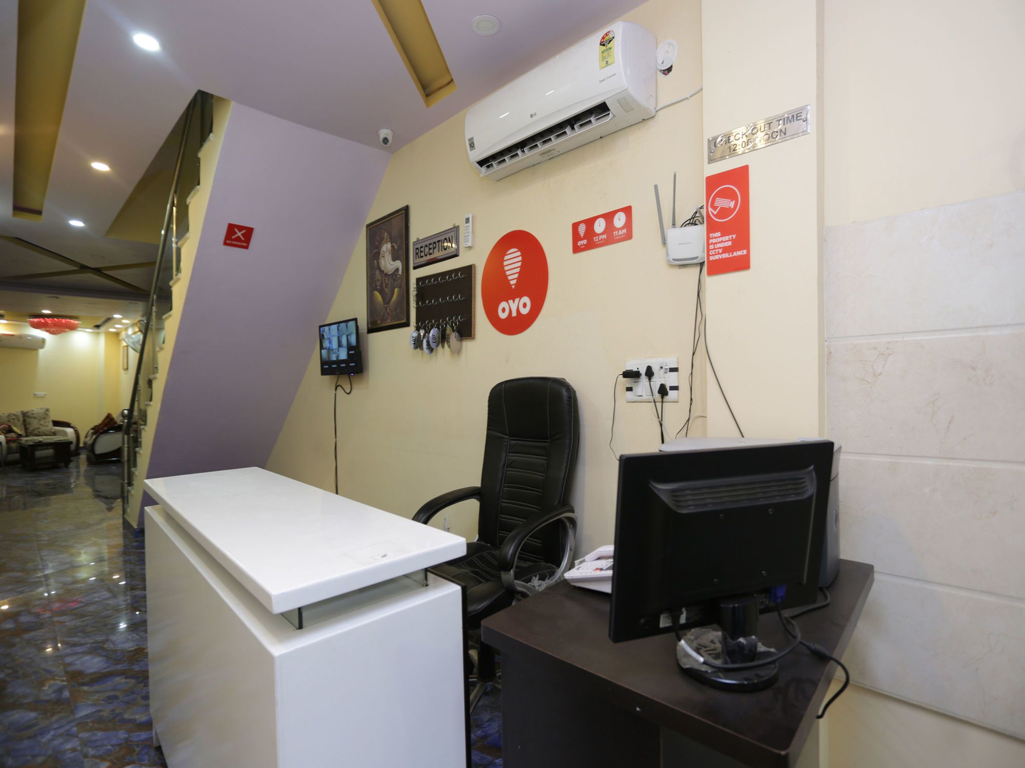 Фото Oyo 13455 Rama Krishna Hotel