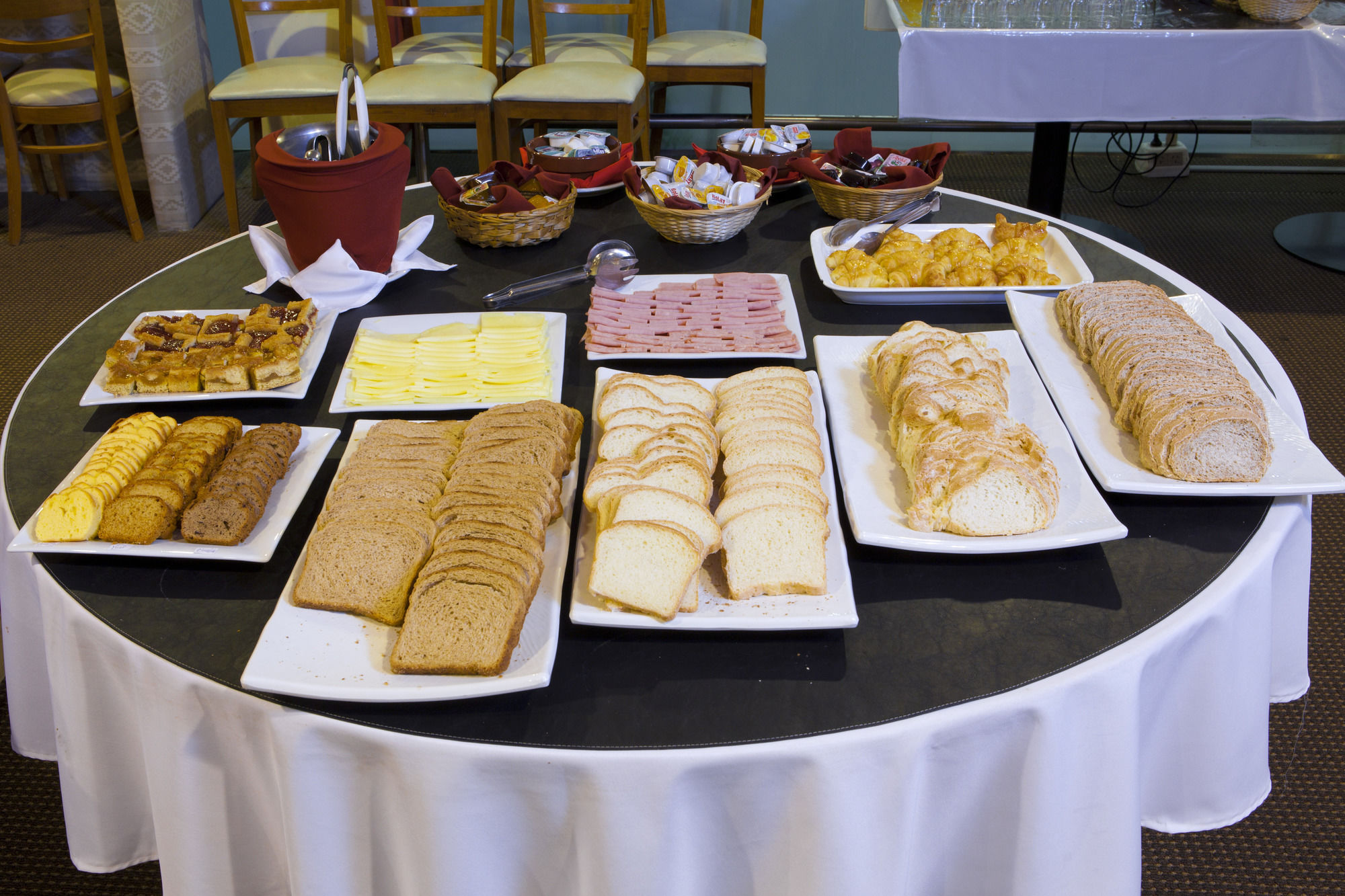 Фото Canal Beagle Hotel