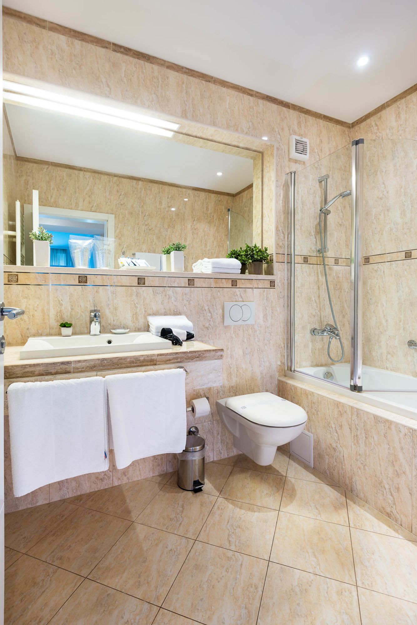 Фото Meridien Luxury Apartments