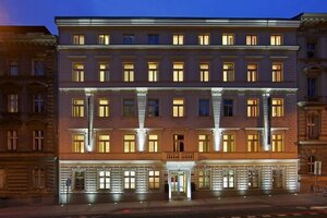 Гостиница Red and Blue Design Hotel Prague