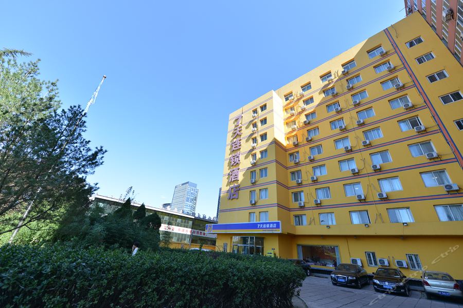 Фото 7Days Inn Hotel