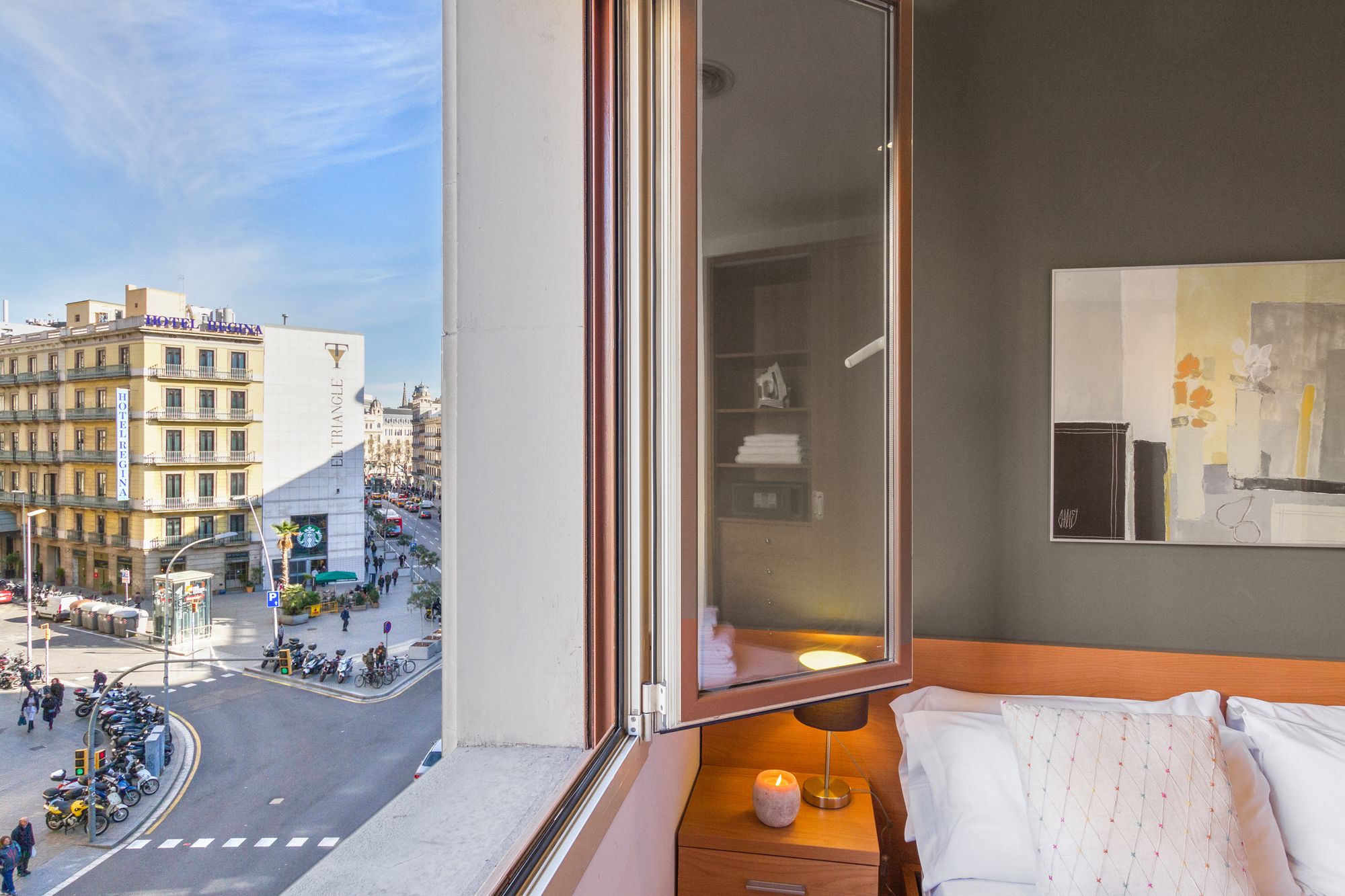 Фото Fisa Rentals Ramblas Apartments