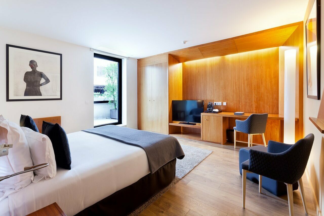 Фото Hotel Condes de Barcelona