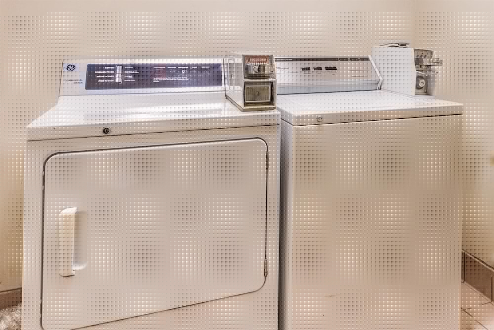 Фото Super 8 by Wyndham Garland North Dallas Area