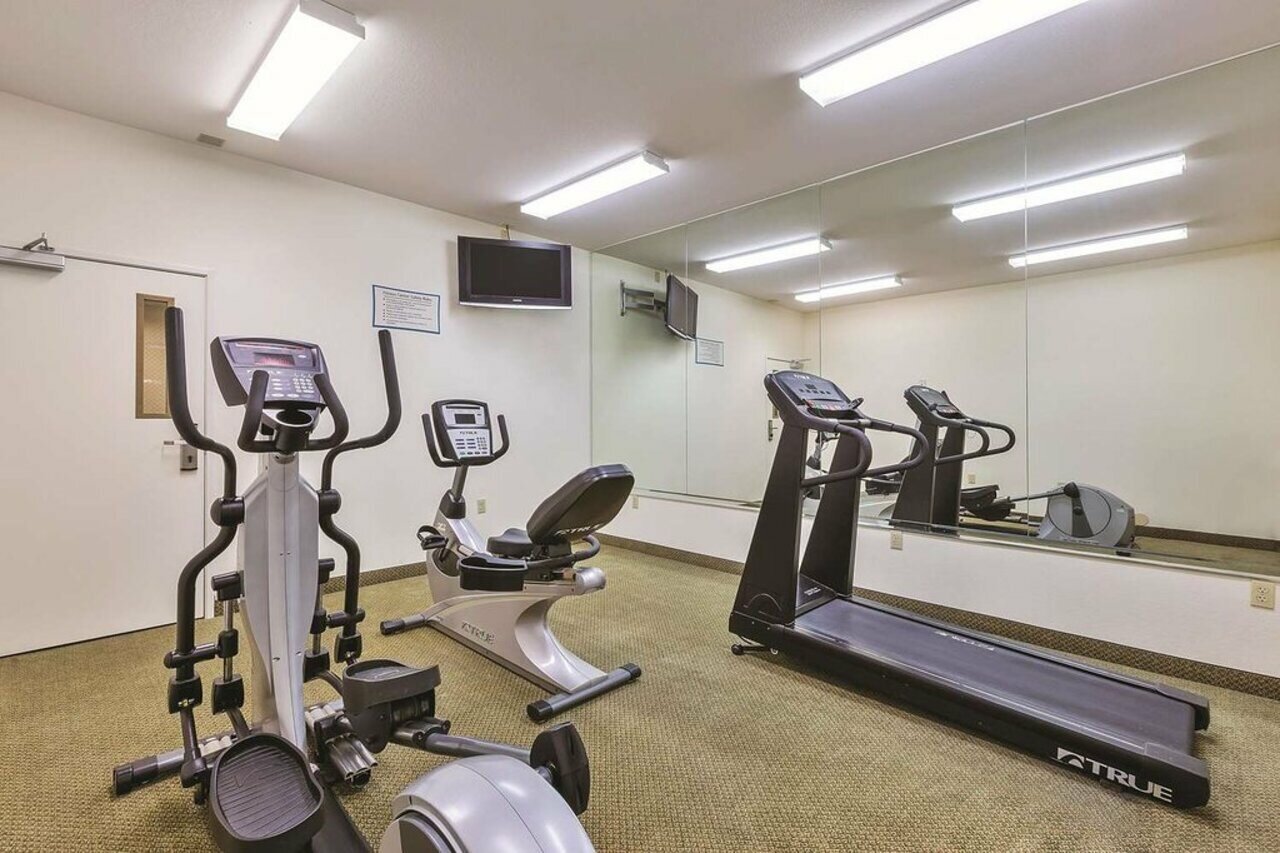 Фото La Quinta Inn & Suites by Wyndham Tulare