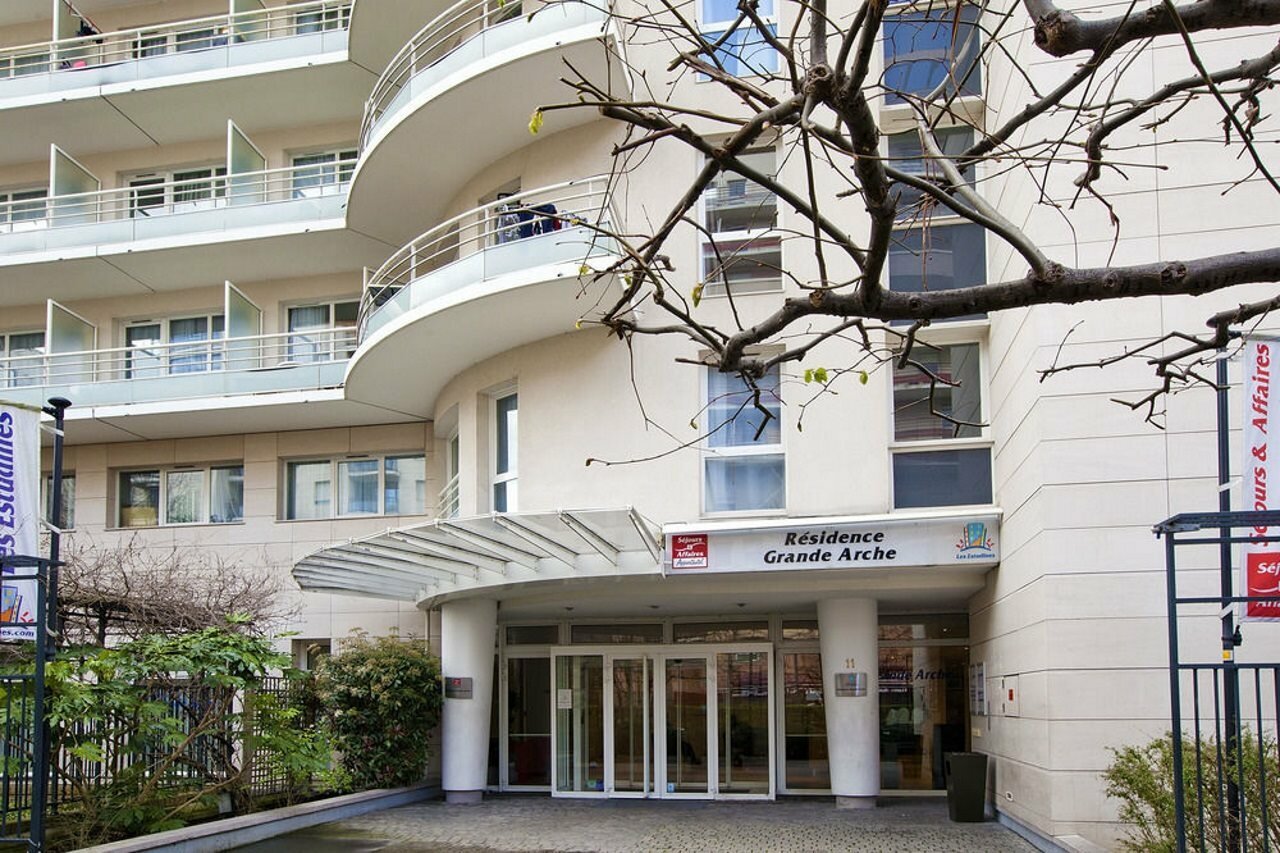 Фото Séjours & Affaires Courbevoie Grande Arche