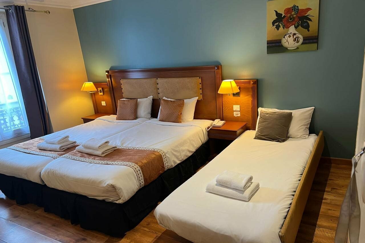 Фото 121 Paris Hotel