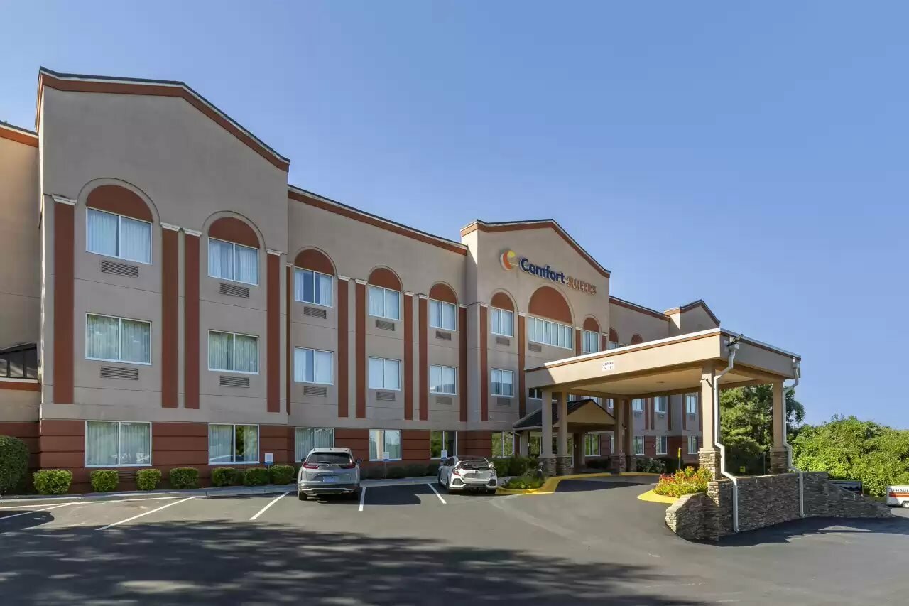 Фото Comfort Suites Raleigh Walnut Creek