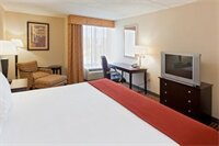Фото Holiday Inn Express Woodstock-Shenandoah Valley, an Ihg Hotel
