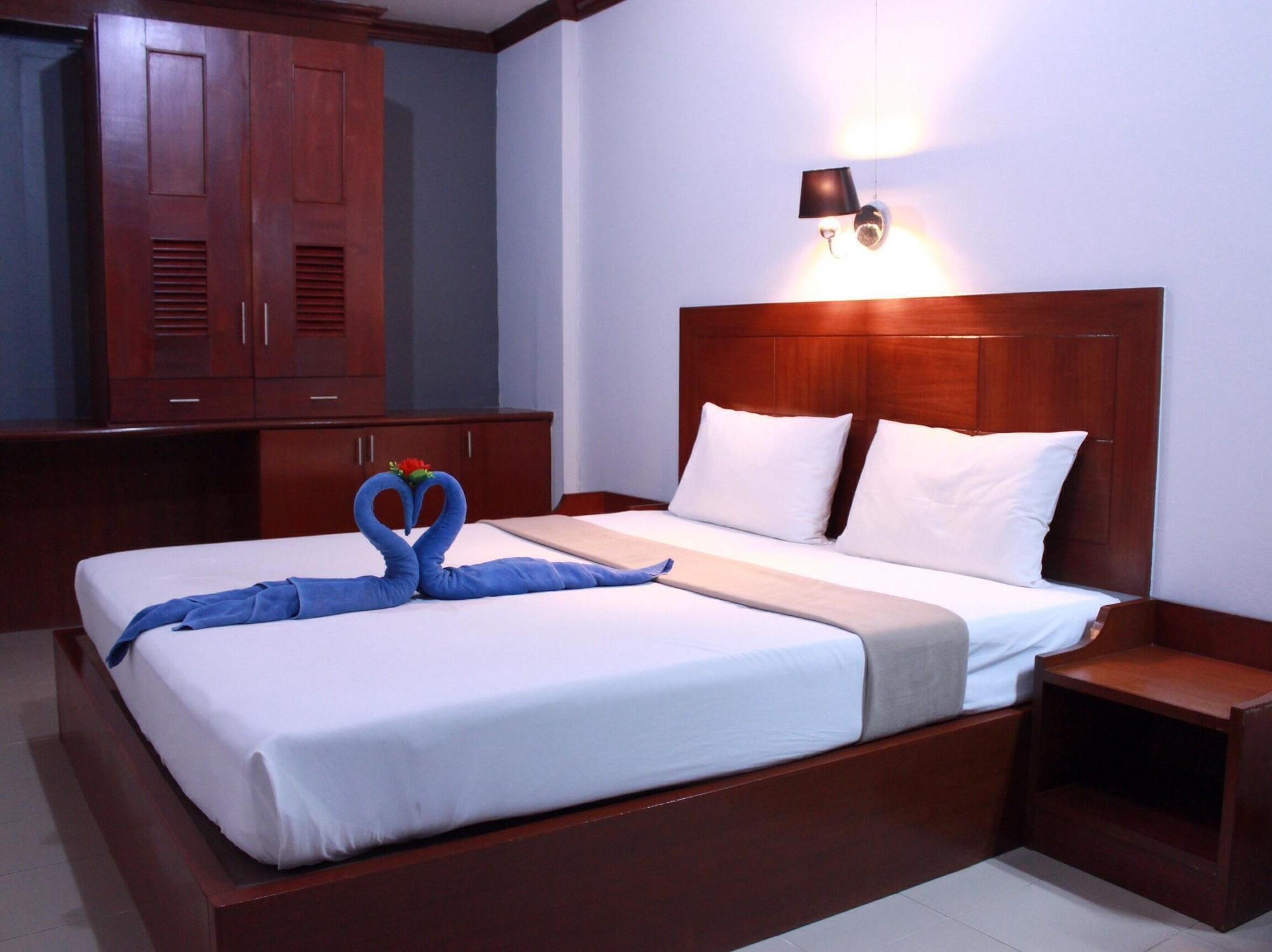 Фото Little Mermaid Guesthouse & Restaurant