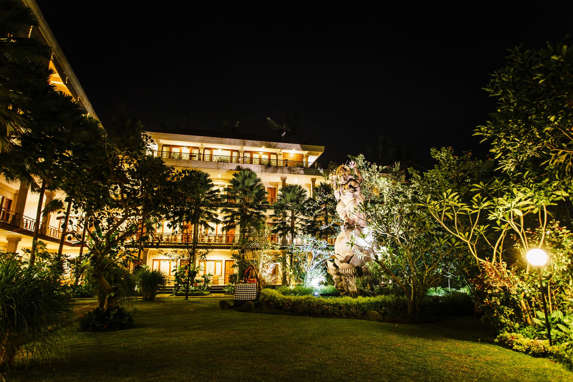 Фото Om Ham Retreat & Resort