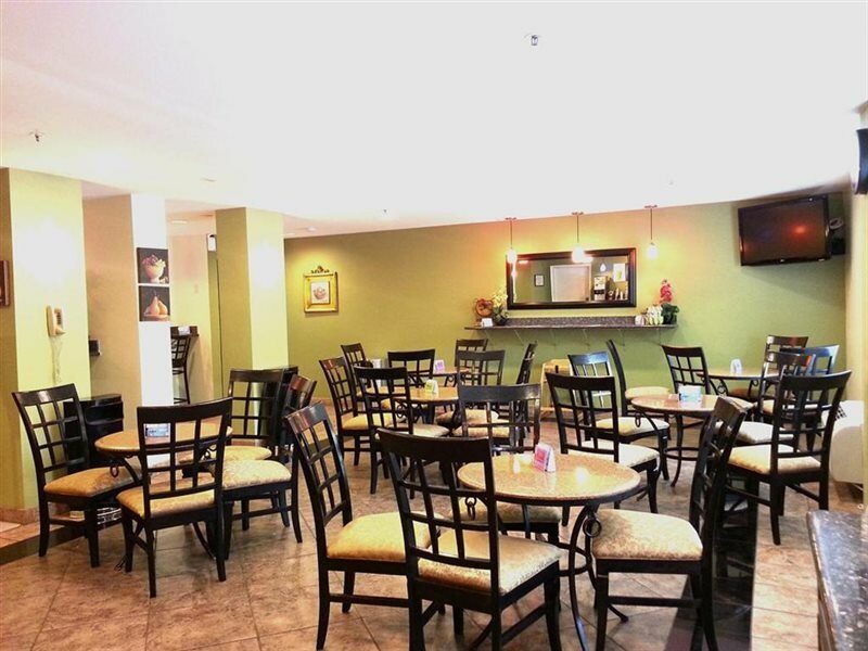 Фото Best Western Plus Heritage Inn