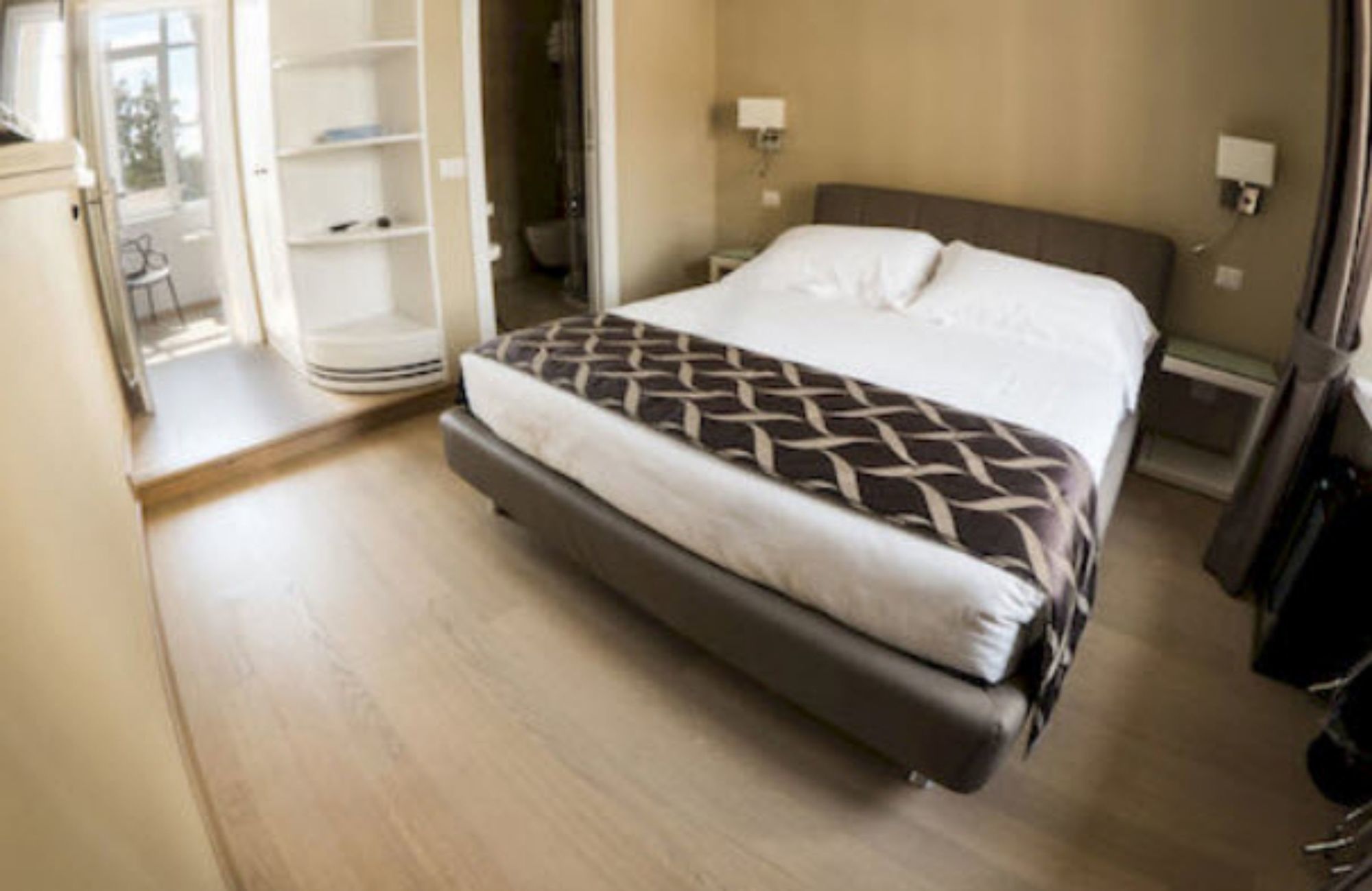 Фото Hotel Scalinata di Spagna