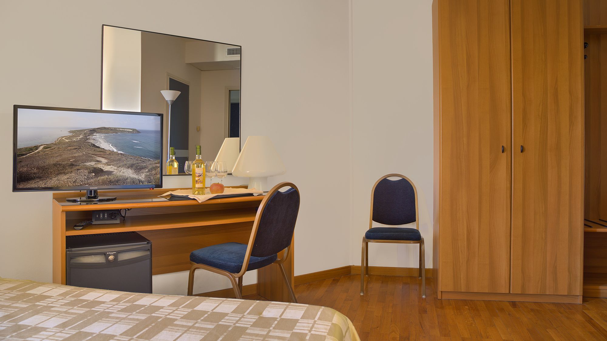 Фото Hotel Mistral 2