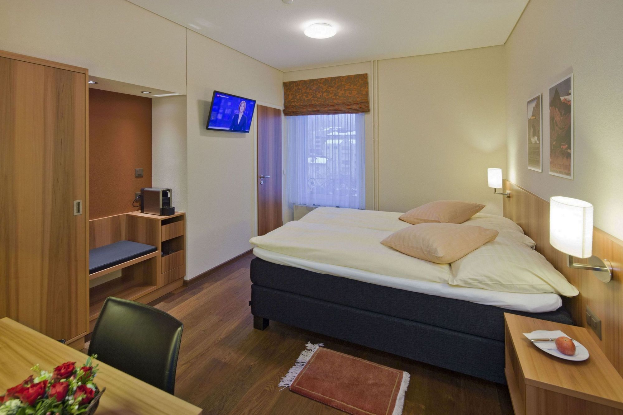 Фото Hotel Ambassador Brig