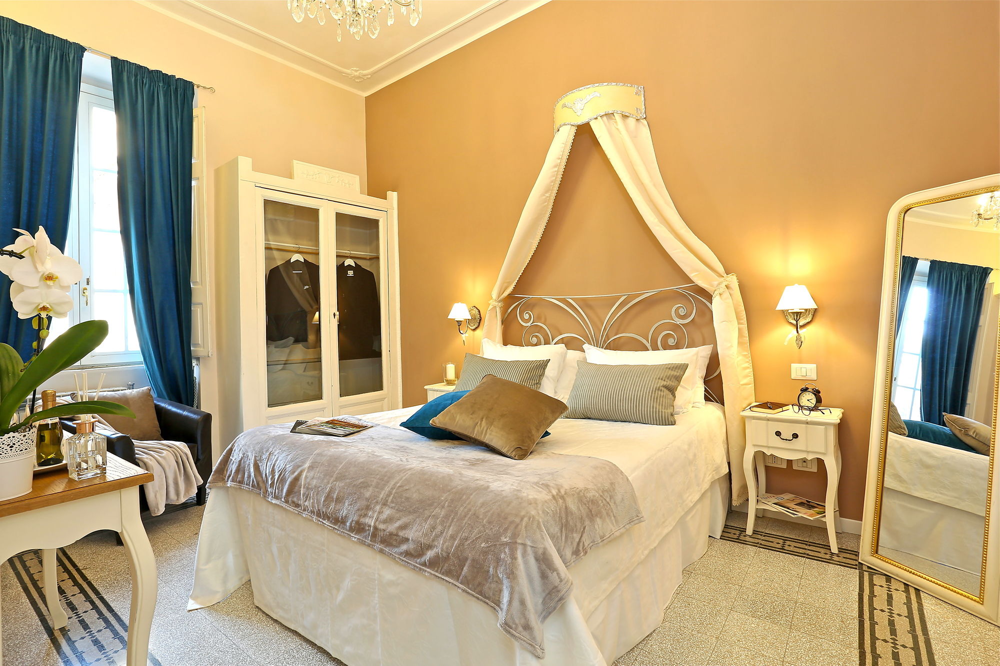 Фото Liberty Rome Suites