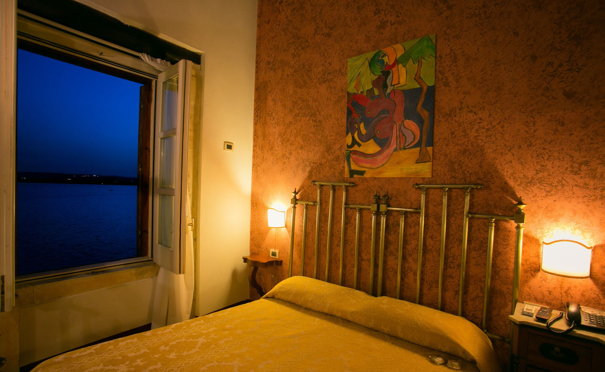 Фото Charme Hotel Henry's House