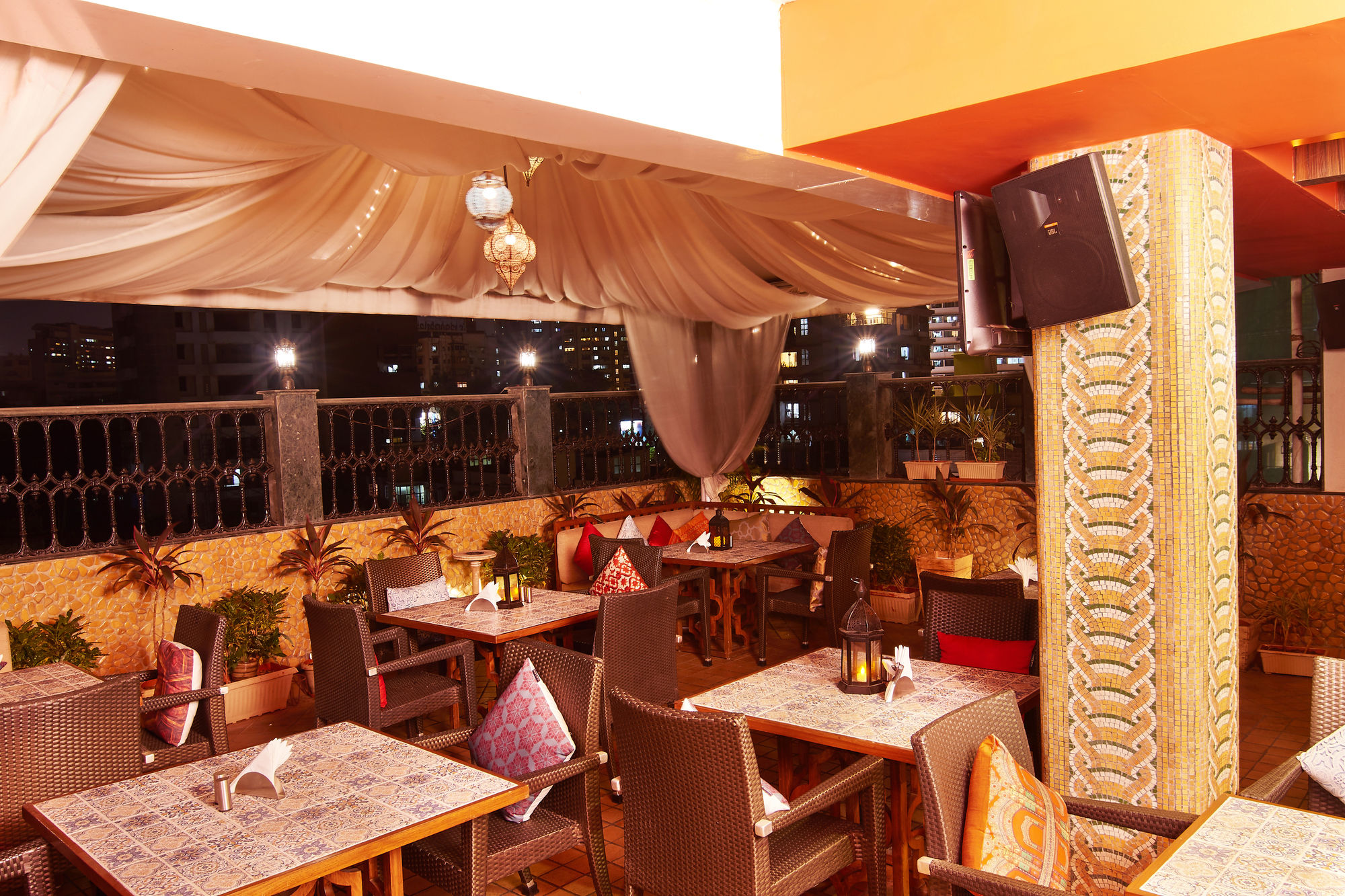 Фото The Shalimar Hotel